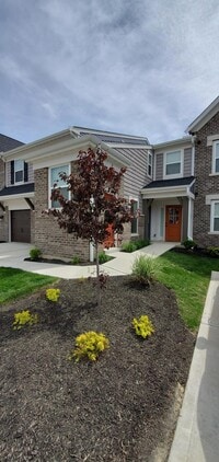 Building Photo - 686 Daphne Wy