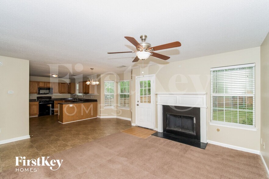 Building Photo - 4504 Glider Cir