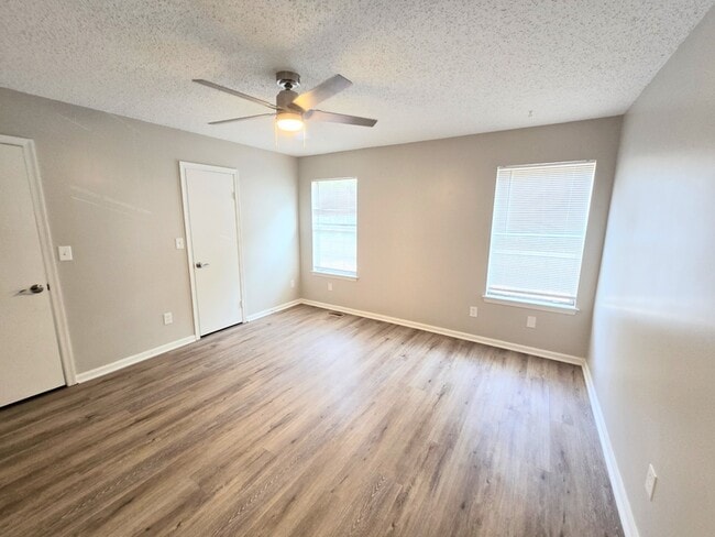 Building Photo - 329 Ferdinand Cir