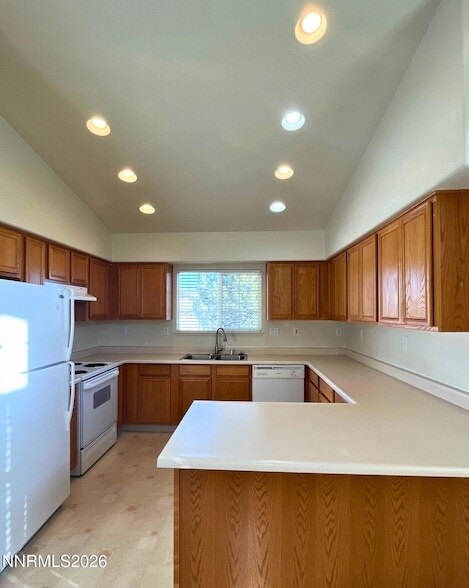 Building Photo - 2275 Albatross Way