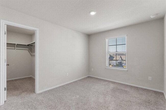 Building Photo - 222 Jaycen Ln