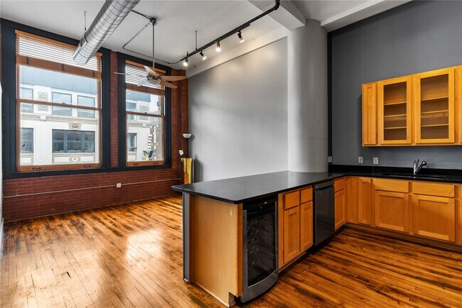 Building Photo - 1520 Washington Ave