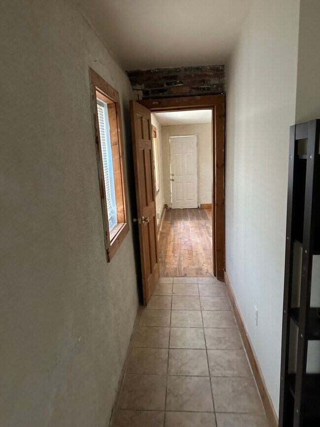 Building Photo - 1742 E Lombard St