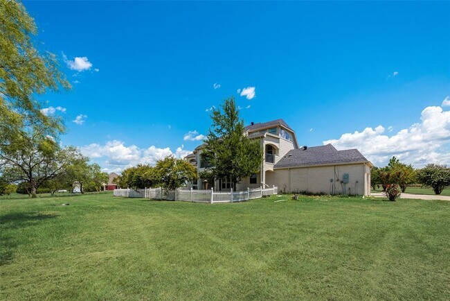 Building Photo - 1271 Carl Dr