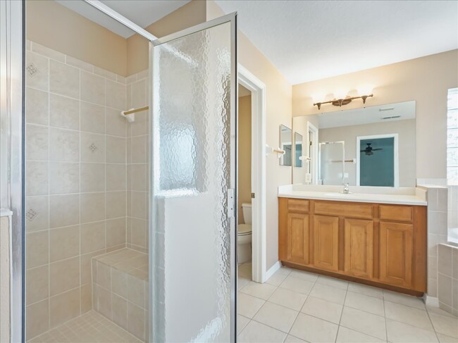 Master Bath Tile Shower - 11025 SE 174th Loop