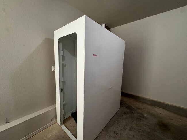 Building Photo - Immaculete 4 bedroom 2 bath in Jenks!