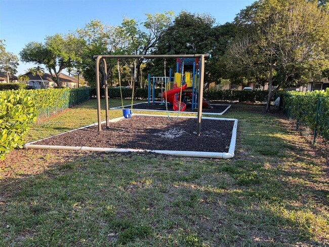 Building Photo - 11938 SW 122nd Ct