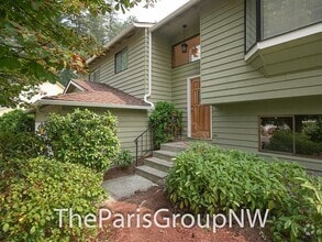 Building Photo - Lovely 2610sf Downtown Woodinville Hm – Gr...