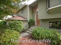 Building Photo - Lovely 2610sf Downtown Woodinville Hm – Gr...