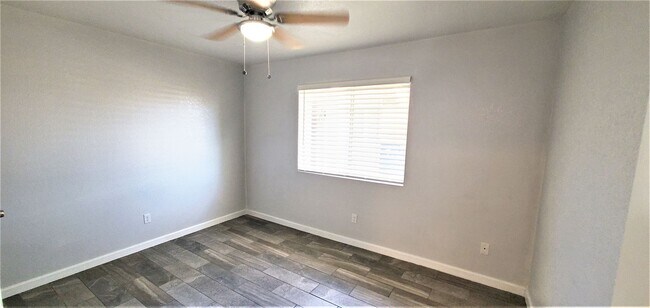 Building Photo - 938 E. 4th St.