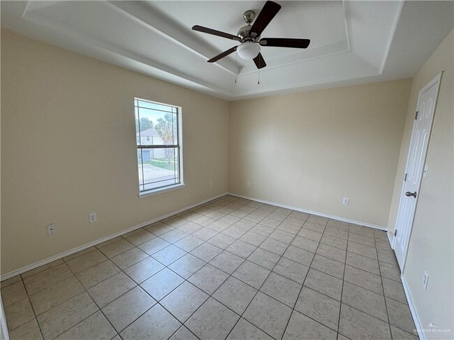 Building Photo - 209 N Linares St