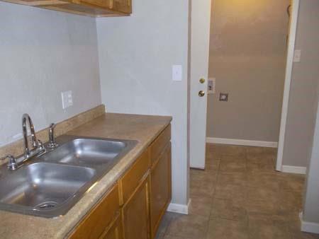 Building Photo - 1504 Cardinal Dr