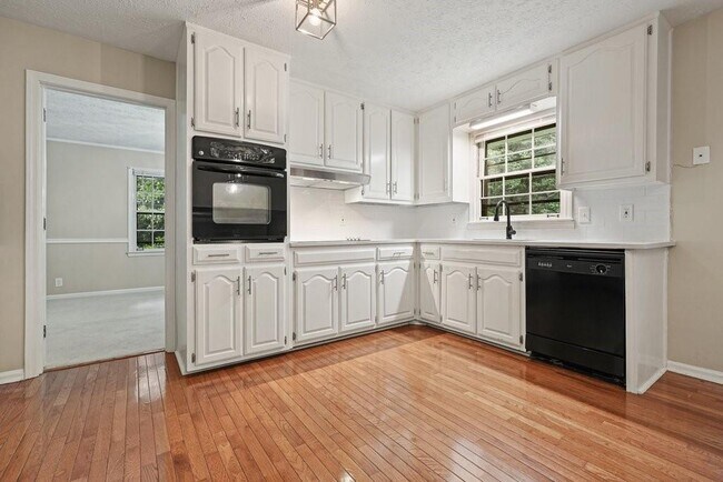Building Photo - 1524 Brompton Ct