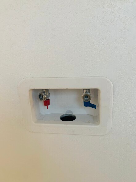 Laundry hook up - 11622 S Hoover St