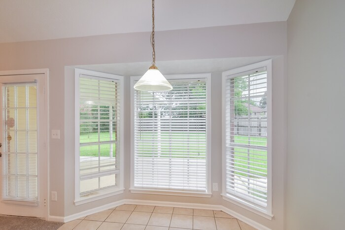 Building Photo - 7125 Fair Oaks Ct