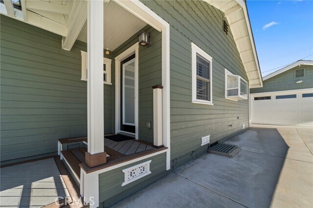 Building Photo - 963 E Meda Ave