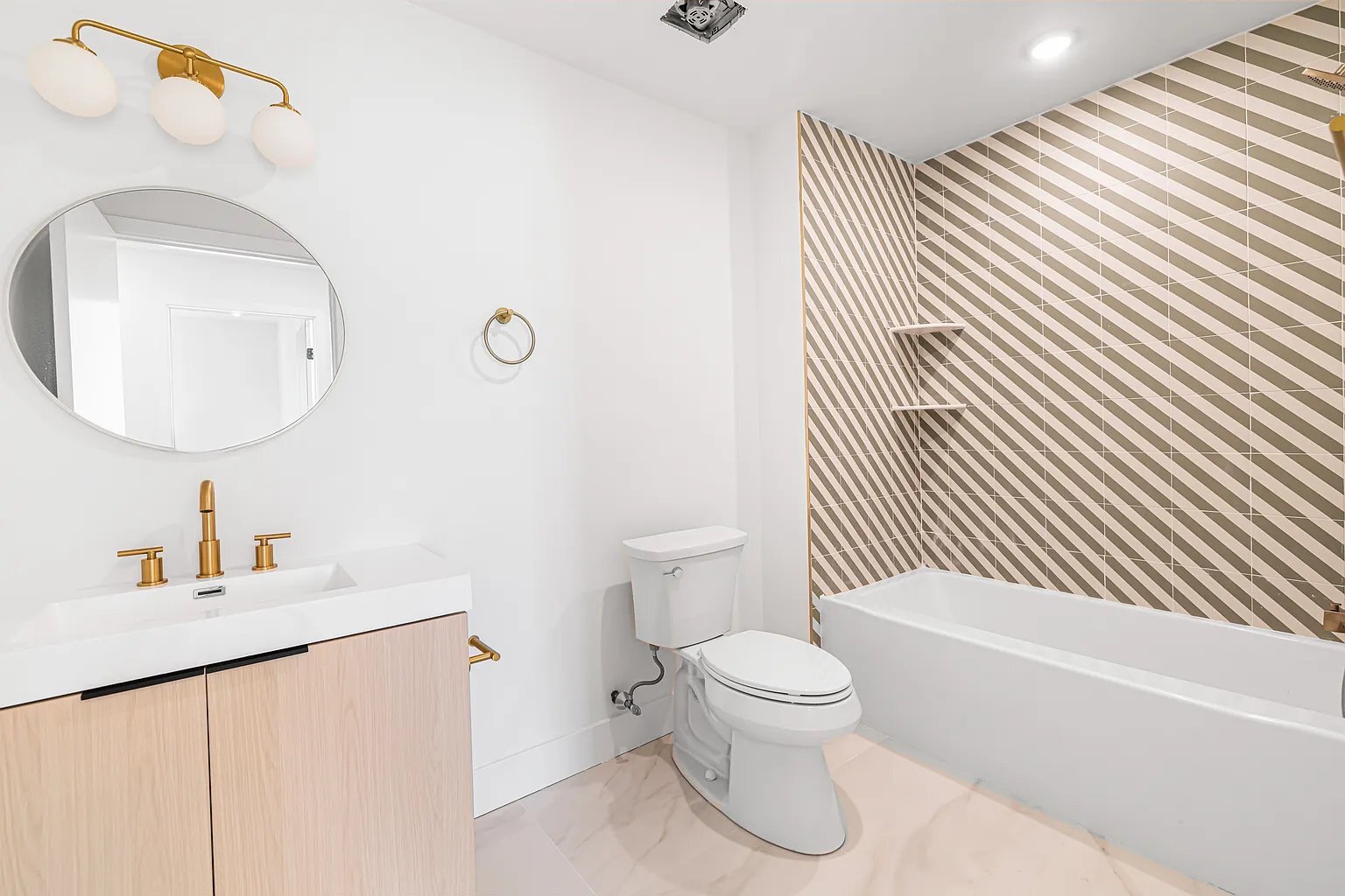 Building Photo - 2139 N 10th St