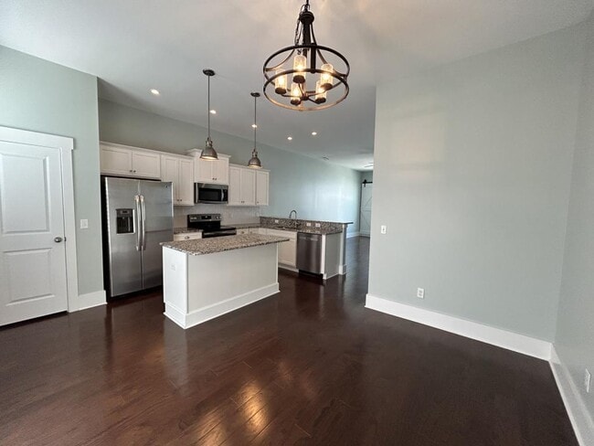 Building Photo - 6008 Richard Bradley Dr