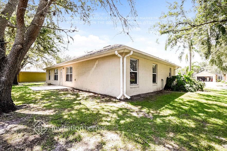 Building Photo - 4741 Ashton Dr W