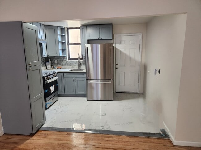 Building Photo - 1194 Dumont Ave