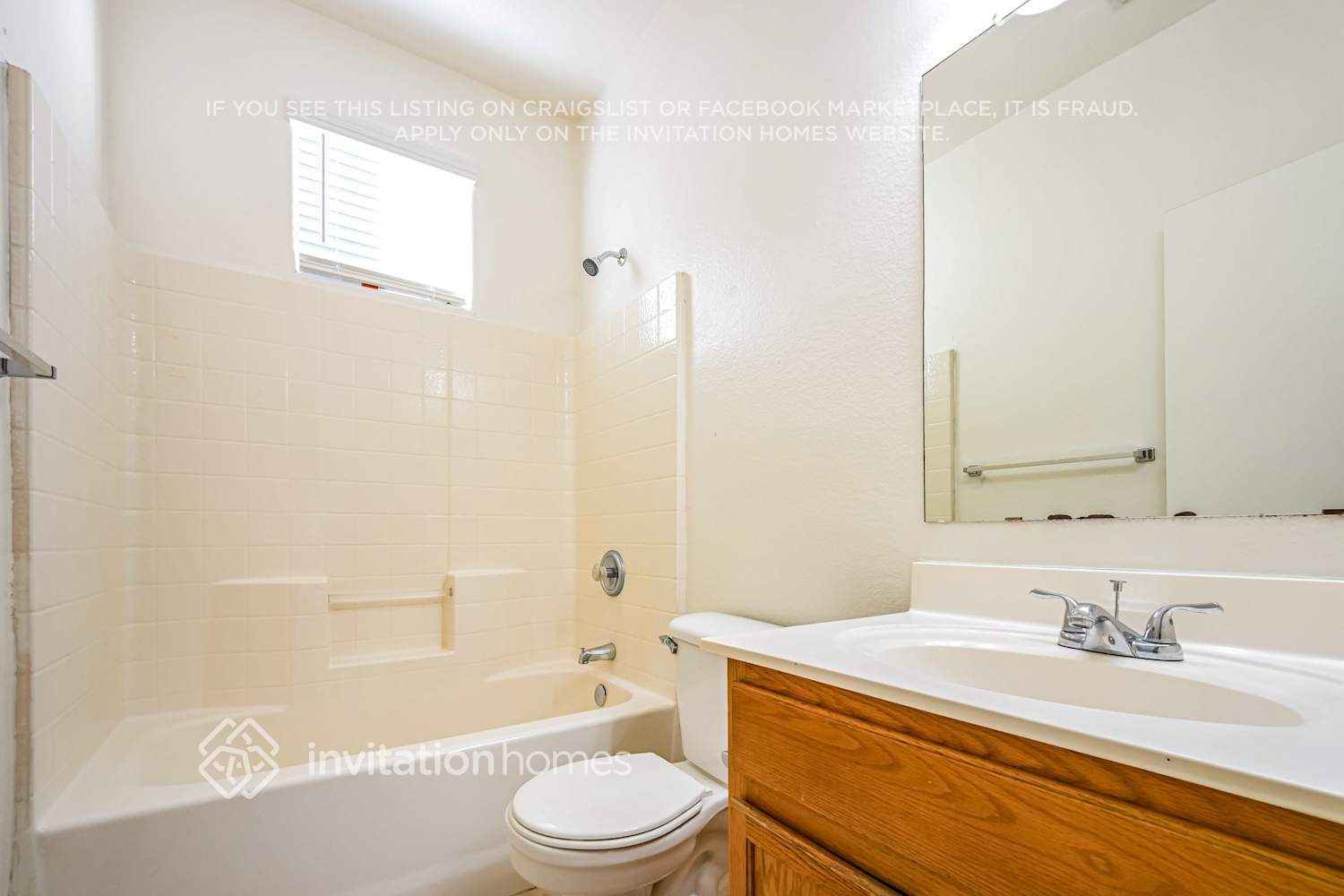 Building Photo - 6342 W Cambridge Ave