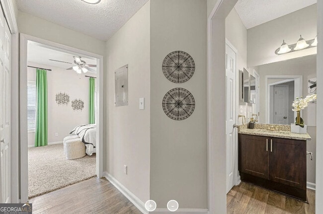 Building Photo - 7150 Peachtree Dunwoody Rd NE