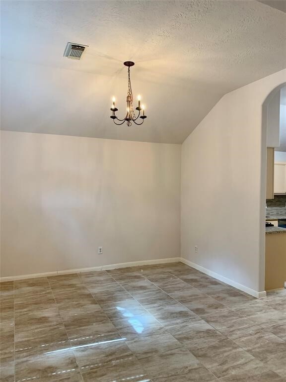 Building Photo - 14014 Magnus Ln
