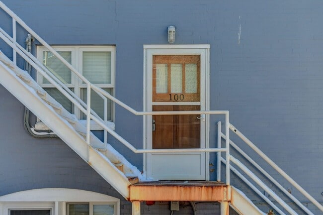 Building Photo - 4BR/2BA Beautiful Historic Home in the Highlands! AVAIL NOW