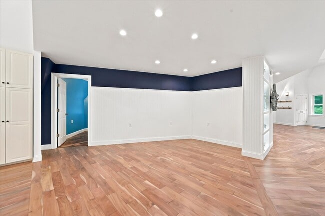 Building Photo - Available August 15th | Rare Architectural Dome Home on 2.5 Private Acres