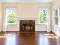 Building Photo - 2515 Hackberry St