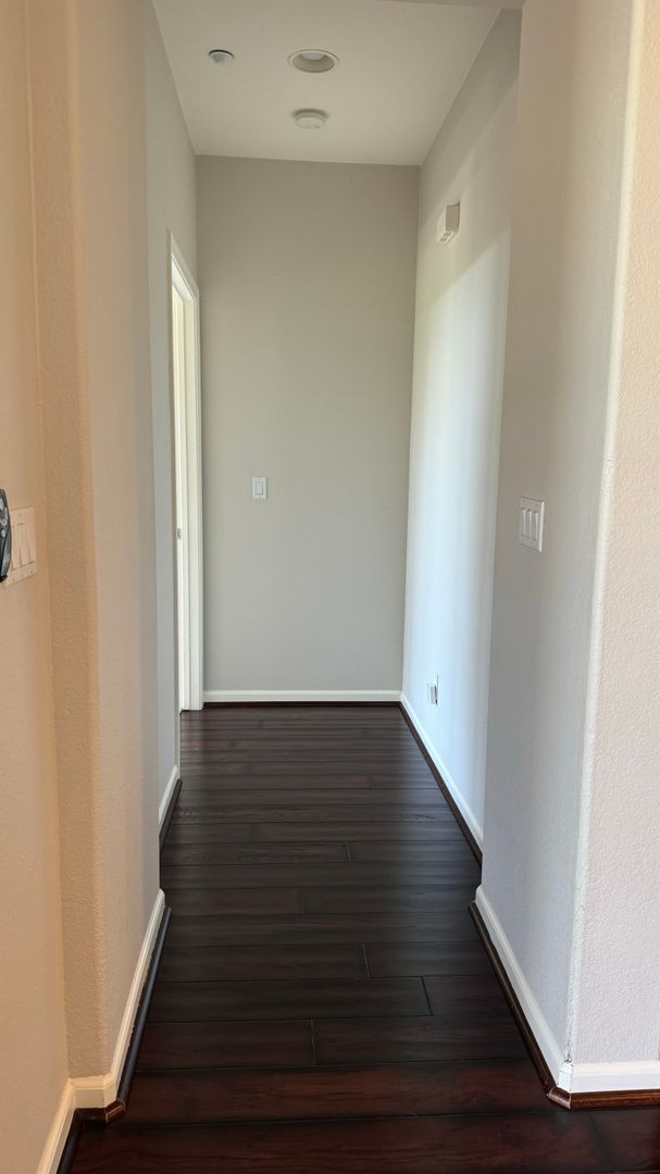 Building Photo - 123 Hearthstone Dr