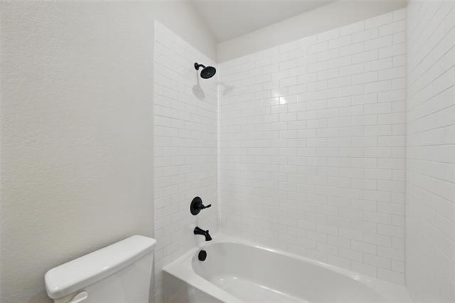 Building Photo - 1401 Quail Crk Dr