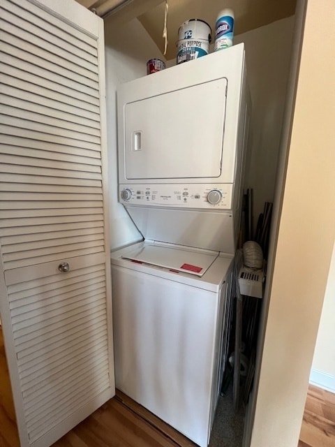 Building Photo - 15 S Throop St