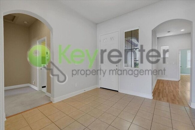 Building Photo - 9535 Setina Ln