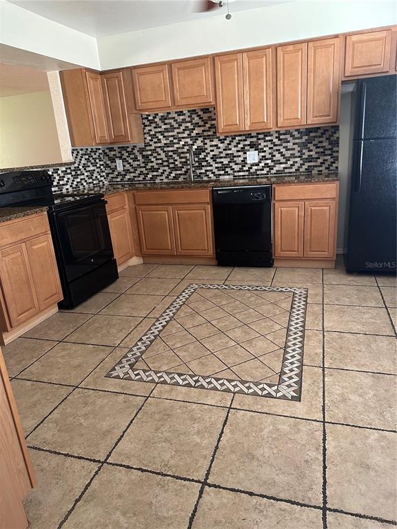 Building Photo - 2213 Excalibur Dr