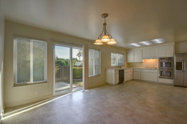 Building Photo - Single Family Home in the Heart of Santa Clara