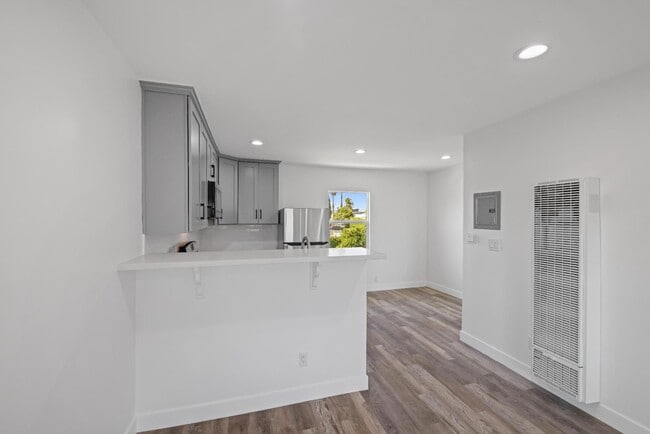Building Photo - 1308 N Mulberry St