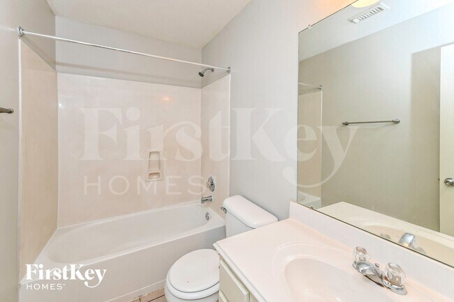 Building Photo - 17822 Seco Creek Ln