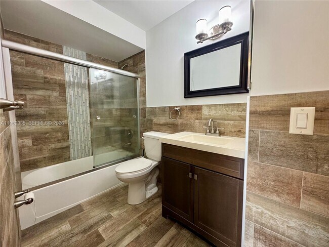 Building Photo - 6375 SW 136th Ct