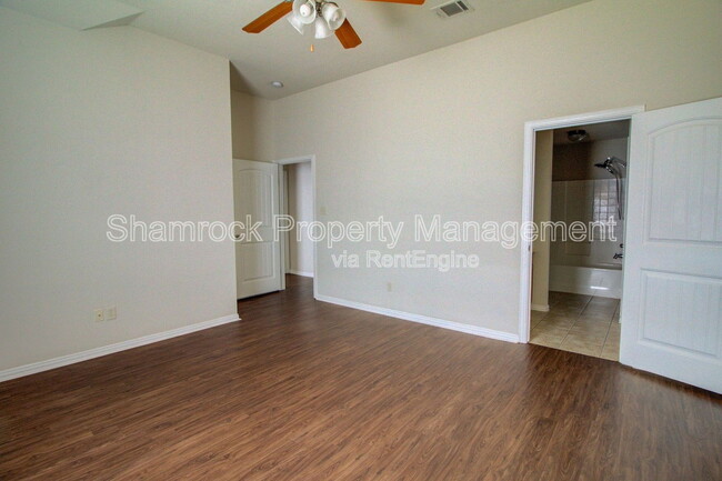 Building Photo - 1208 Maverick Trail