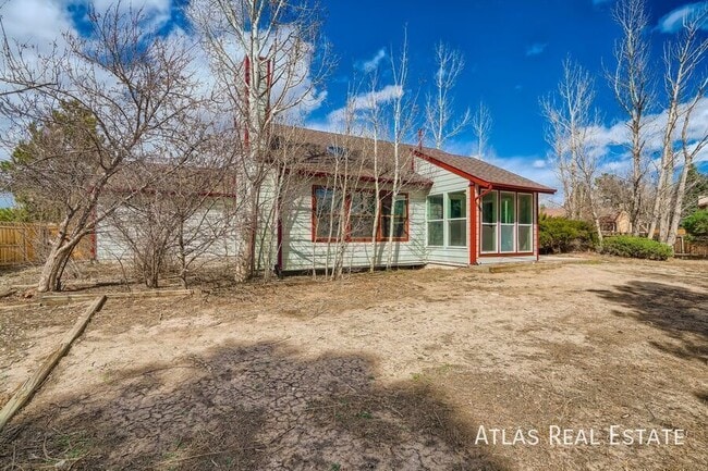 Building Photo - 8465 Freemantle Dr