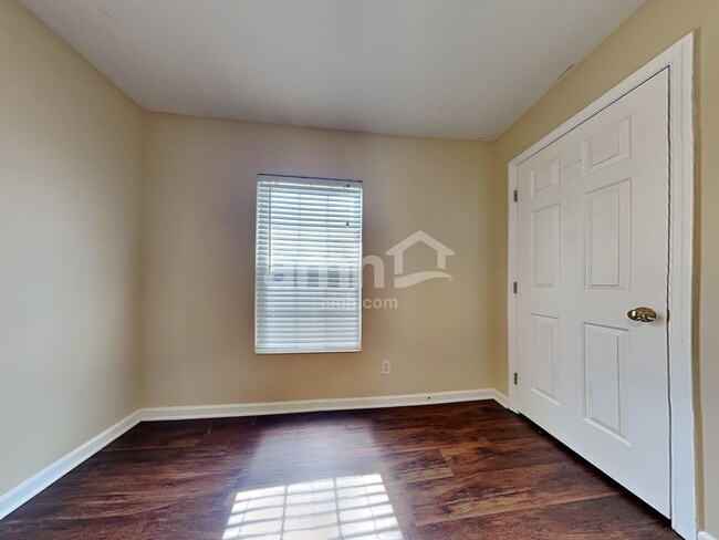 Building Photo - 1153 Reveres Run