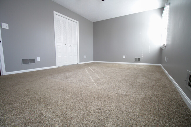 Building Photo - 4909 Stony Brook Dr