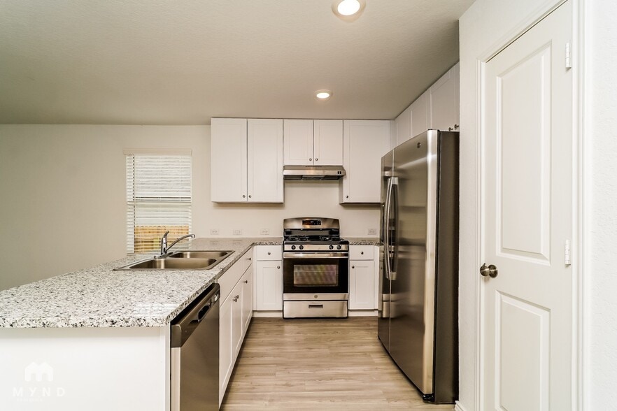 Building Photo - 5931 Sunset Song Ln