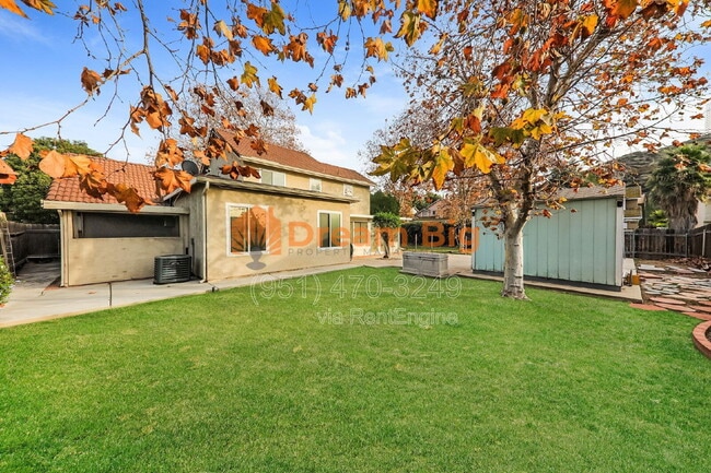 Building Photo - 4887 Mt Rainier St