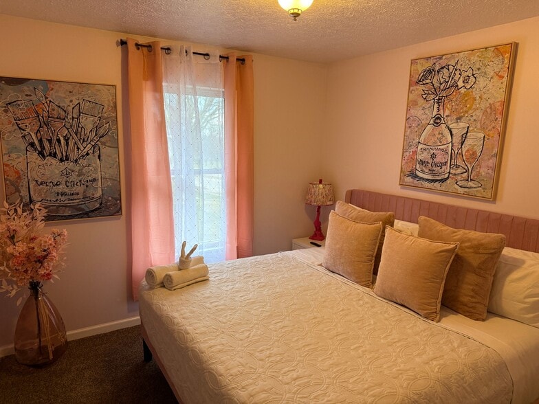 Building Photo - 4440 Renwood Dr