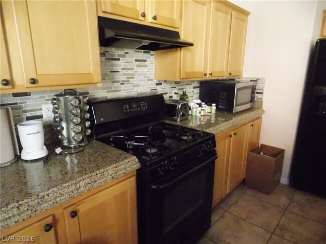 Building Photo - 1208 Olivia Pkwy