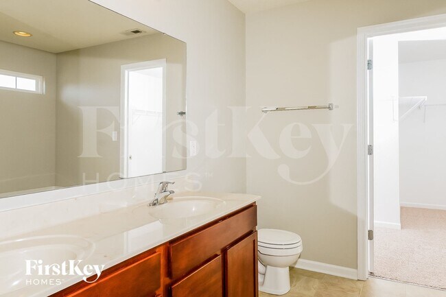 Building Photo - 3481 Enclave Crossing