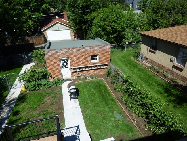 Building Photo - 2939 Newton St