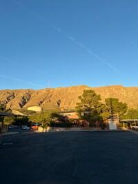 Building Photo - 4800 N Stanton St